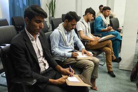 تصاویر / دیدار جمعی از مدیران سازمان امامیه در دانشگاههای پاکستان با نماینده ولی فقیه در استان قزوین