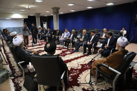 تصاویر/ دیدار جمعی از رایزن های فرهنگی ایران در کشورهای مختلف با آیت الله اعرافی