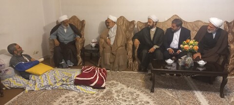 تصاویر/ عیادت عضو مجلس خبرگان رهبری  از طلبه سوء قصد شده در تبریز