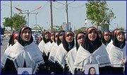 فیلم| رژه اقتدار بانوان بسیجی بوشهر در حضور فرماندهان نیروهای مسلح