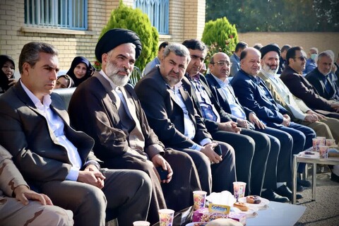 تصاویر/ مراسم نواختن زنگ آغاز سال تحصیلی جدید در سلماس