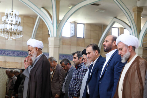 تصاویر/ برگزاری مراسم کاروان نماز با حضور جمعی از دانشآموزان در مسجد الغدیر قزوین