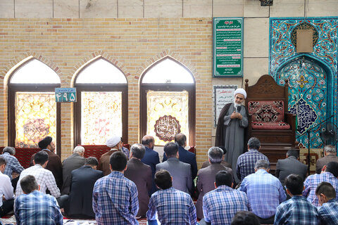 تصاویر/ برگزاری مراسم کاروان نماز با حضور جمعی از دانشآموزان در مسجد الغدیر قزوین
