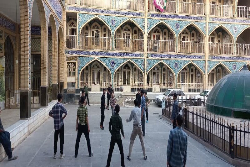 توجه به مباحث اخلاقی و فرهنگی در کنار محتوای آموزشی در دوره میثاق طلبگی حوزه علمیه کرمانشاه