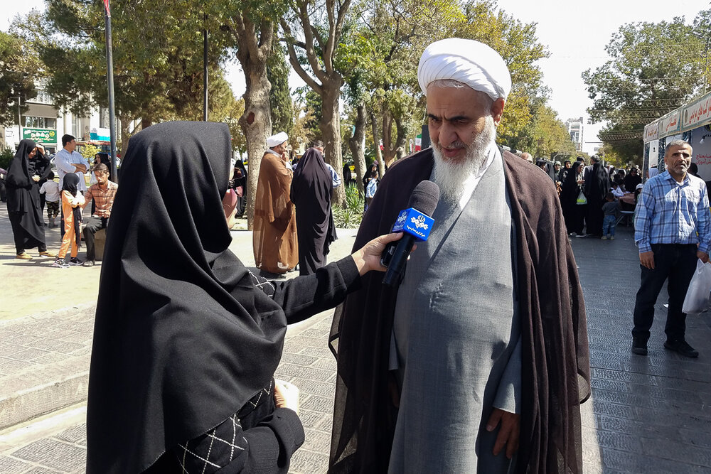 شرکت امام جمعه قزوین در جشن عاطفهها + عکس