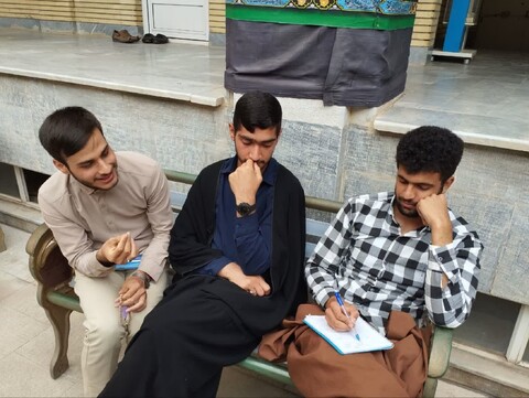 تصاویر / طرح «مباحثه عمومی طلاب» در حوزه علمیه مرند