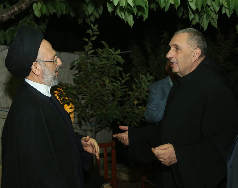 امام جمعه بیروت: ارزشهای انسانی، سازنده کشور است