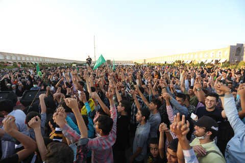 اجتماع مردمی بیعت با امام زمان(عج) در اصفهان