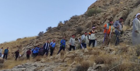 کوهنوردی امام جمعه و رزمندگان دفاع مقدس برازجان در ارتفاعات بهمرد