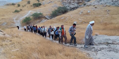 کوهنوردی امام جمعه و رزمندگان دفاع مقدس برازجان در ارتفاعات بهمرد