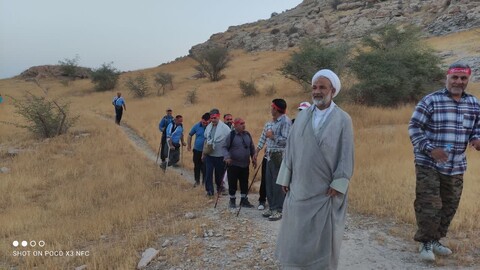 کوهنوردی امام جمعه و رزمندگان دفاع مقدس برازجان در ارتفاعات بهمرد