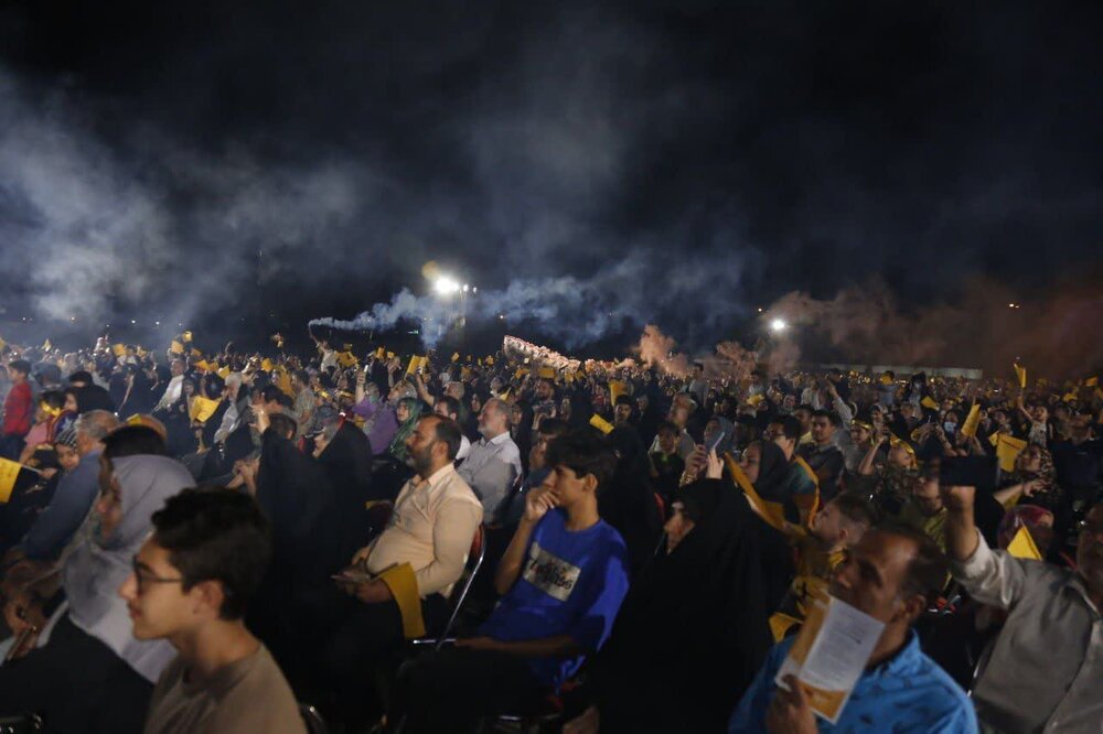 اجتماع بزرگ مردمی «عید بیعت» برای اولین بار در شهرری برگزار شد