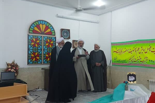 ۱۲۳ بانوی طلبه در مدرسه الزهرا (س) احمدآباد اردکان تحصیل می کنند