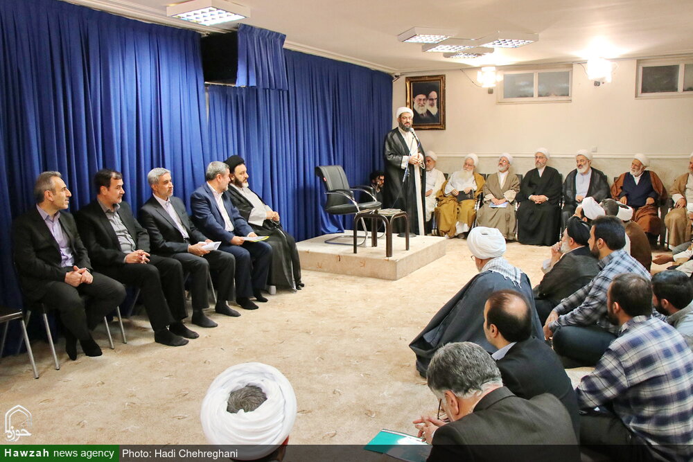 دیدار طلاب همدانی مقیم قم با مسئولان استان همدان +عکس