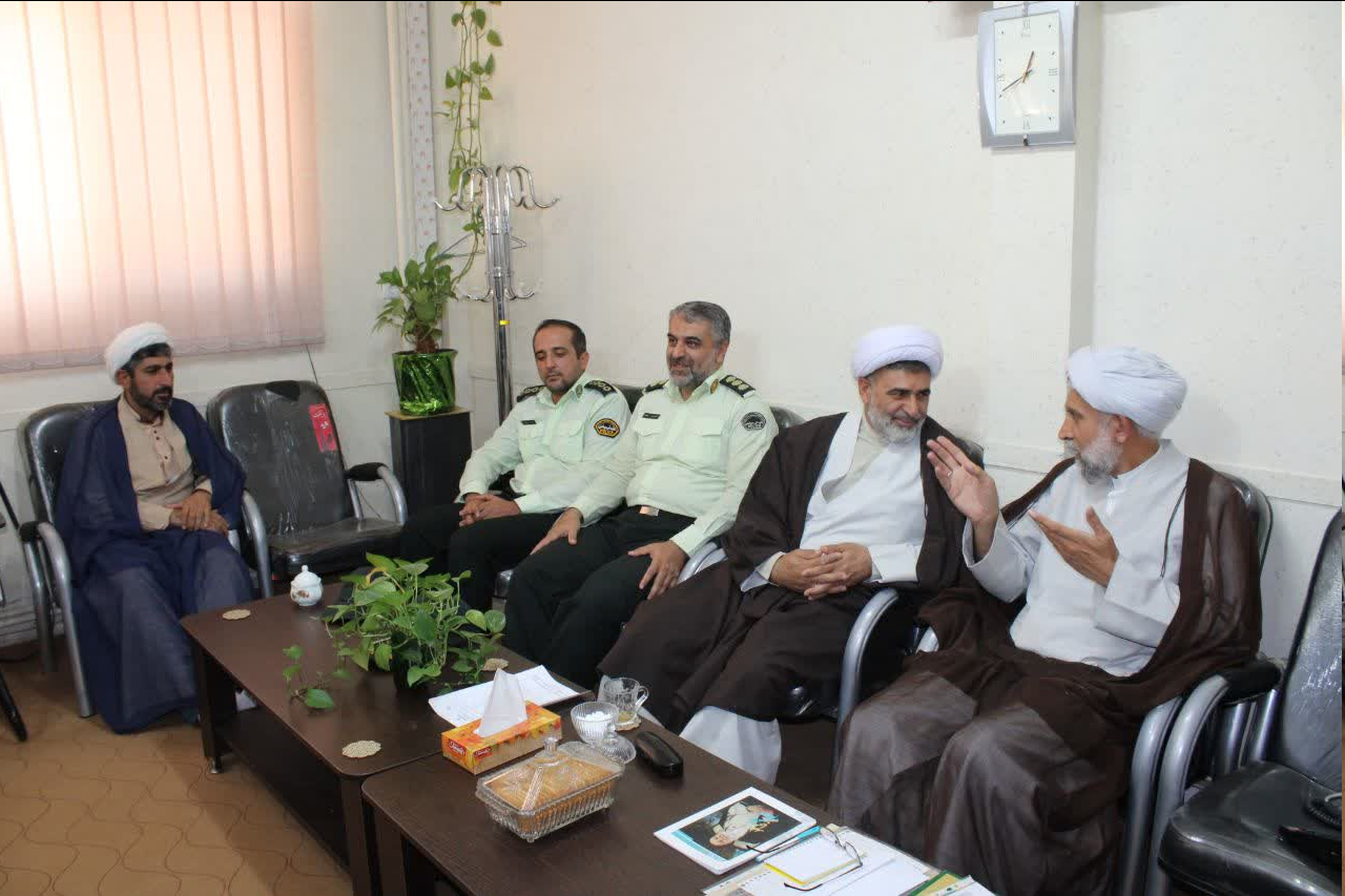 ابراهیمی فر: فراجا در اربعین خوش درخشید / نوروزپور: روحانیت چراغ راه نیروهای مسلح است