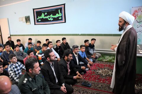 تصاویر/ حضور امام جمعه شهرستان خوی در جمع دانش آموزان