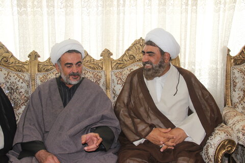 تصاویر / دیدار مدیر حوزه علمیه استان قزوین با دو رزمنده روحانی دفاع مقدس