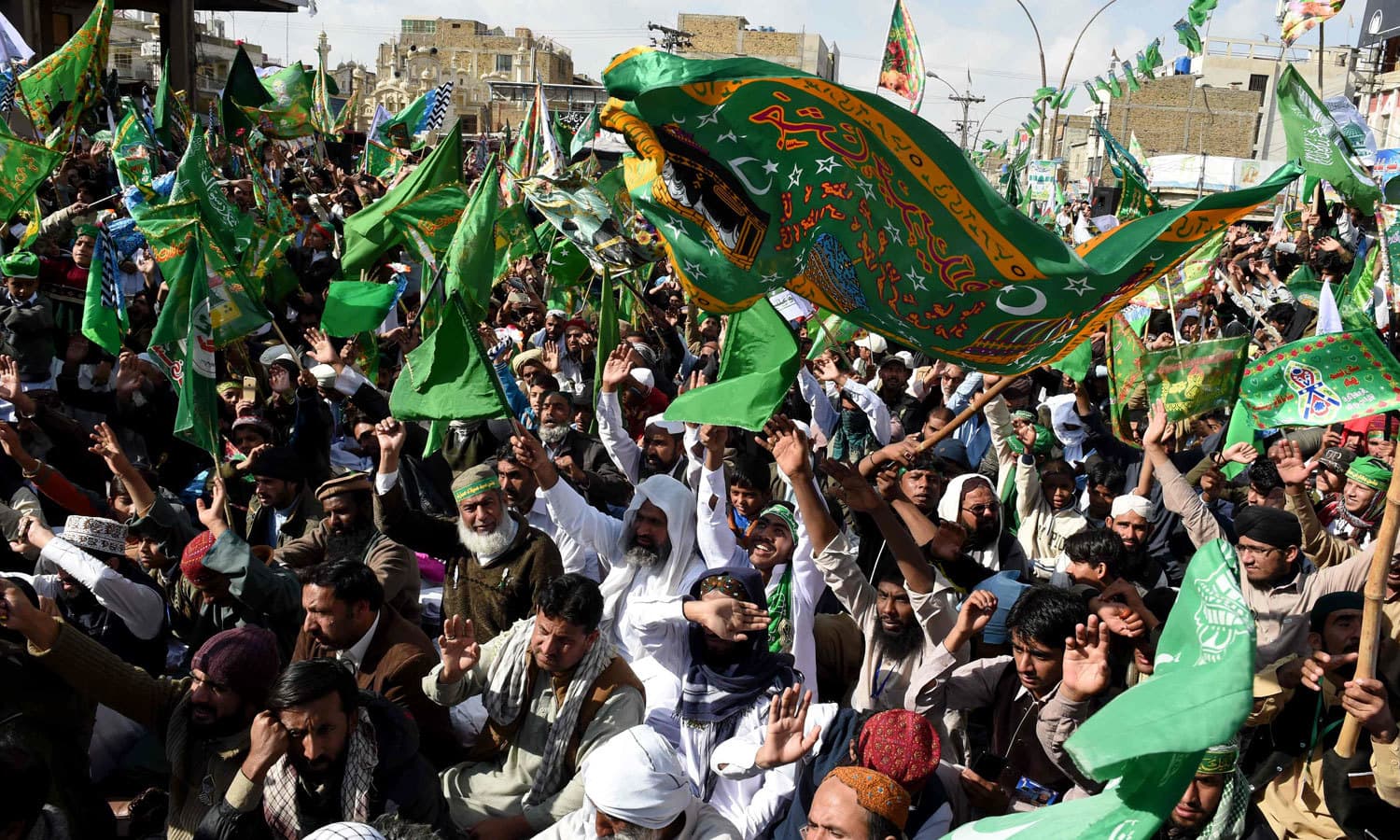 پاکستان بھر میں پیغمبر اکرم (ص) کی ولادت باسعادت کی مناسبت سے جشن و محافل کا انعقاد