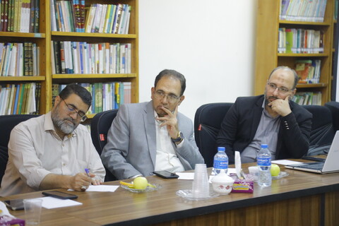 تصاویر / اولین جلسه " کمیته هماهنگی تدوین متون نهادهای حوزوی "