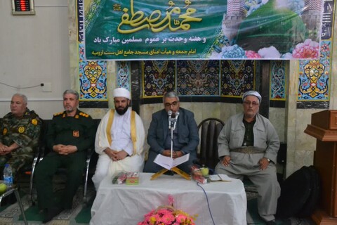 تصاویر/ مراسم گرامیداشت هفته وحدت در شهرستان ارومیه