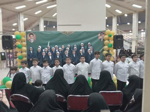 تصاویر/ محفل نورانی انس با قرآن کریم در نمایشگاه "مهر و ماه" اردبیل