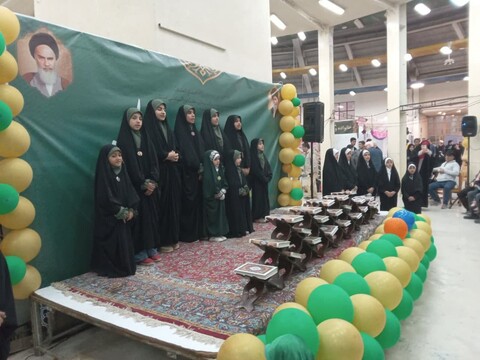 تصاویر/ محفل نورانی انس با قرآن کریم در نمایشگاه "مهر و ماه" اردبیل
