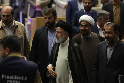 آئین افتتاح پنجمین دوره اعطای جایزه مصطفی(ص) در اصفهان‎