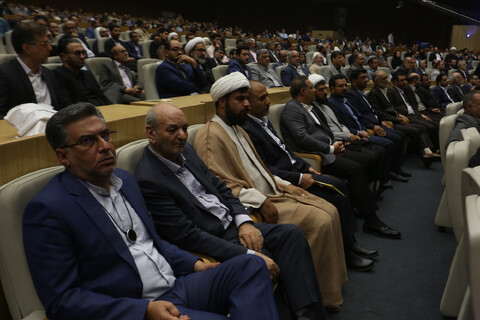 آئین افتتاح پنجمین دوره اعطای جایزه مصطفی(ص) در اصفهان‎