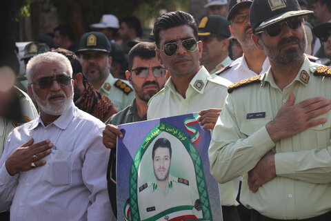 تصاویر/ تشييع پیکر شهید مدافع امنیت در بندرعباس