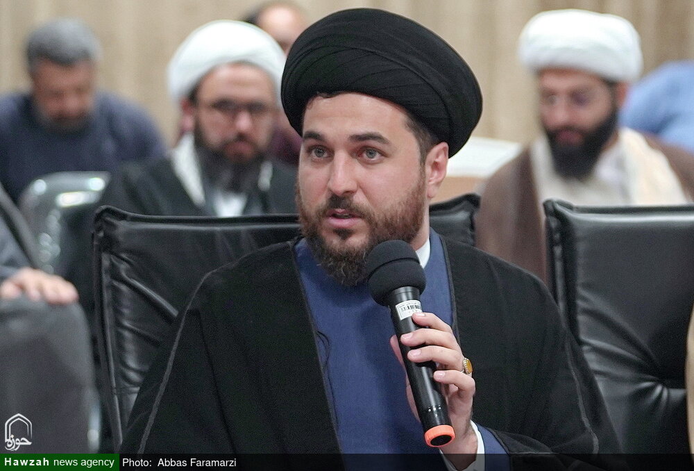 گزارشی از دیدار آیت الله اعرافی با هنرمندان و فعالان فضای مجازی