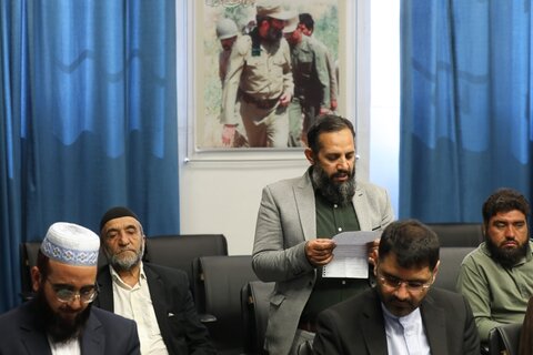 دیدار جمعی از برادران اهل سنت با نماینده ولی فقیه در استان قزوین