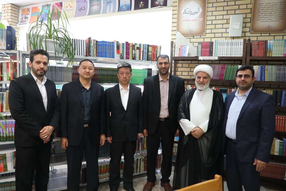 بازدید دبیرکل انجمن اسلامی چین از دانشگاه ادیان و مذاهب
