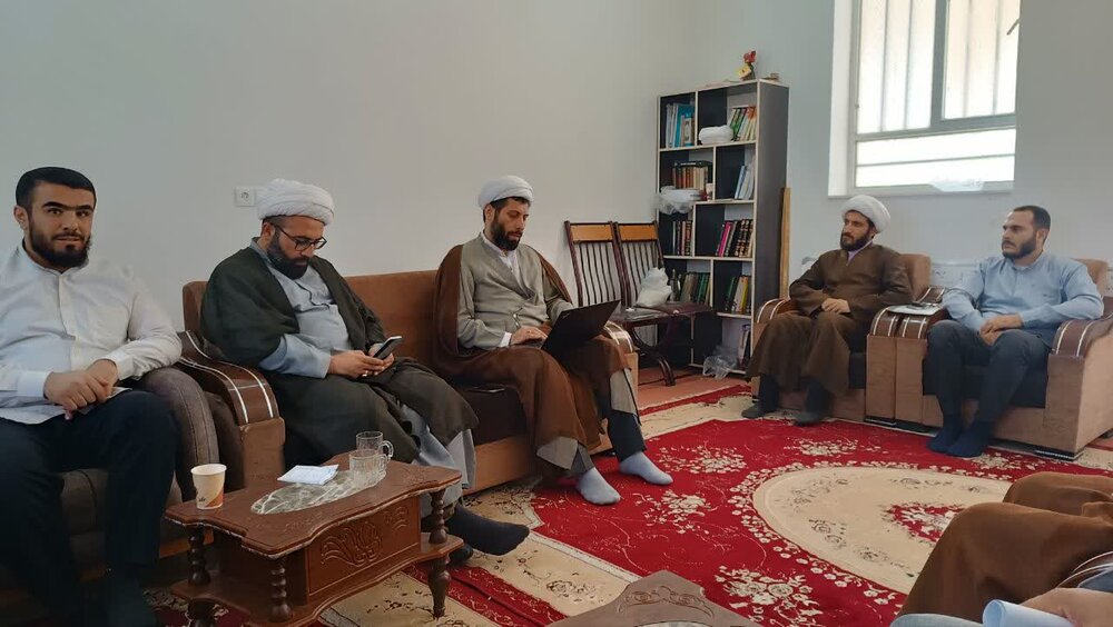 اجرای طرح اقدام سنجی فعالیتهای پژوهشی در مدرسه علمیه علی بن ابی طالب(ع) ایذه