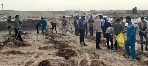 اولین مرحله پویش مردمی بذرکاری و درختکاری در تاریخ ۱۱ مهر ماه مصادف با میلاد پیامبر اکرم (صلی الله علیه و آله ) در بوستان فدک شهرستان ساوه انجام شد.