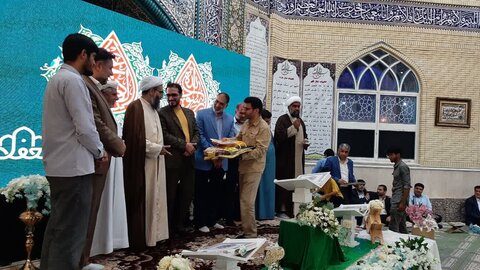 تصاویر/ ویژه‌ برنامه محفل انس قرآن کریم در شهرستان قشم
