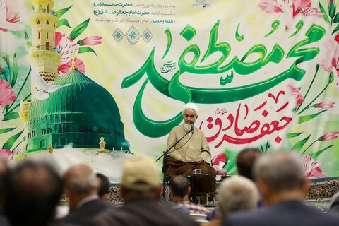 تصاویر /  مراسم جشن میلاد پیامبر اکرم (ص) و امام صادق (ع) با حضور نماینده ولی فقیه در استان قزوین