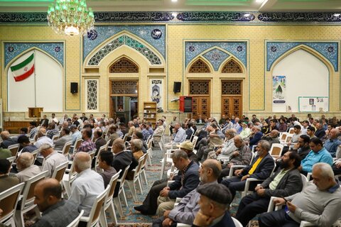 تصاویر / مراسم جشن میلاد پیامبر اکرم (ص) و امام صادق (ع) با حضور نماینده ولی فقیه در استان قزوین