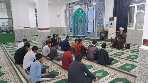 تصاویر/ کلاس اخلاق مدرسه علمیه امام صادق (ع) حاجی آباد
