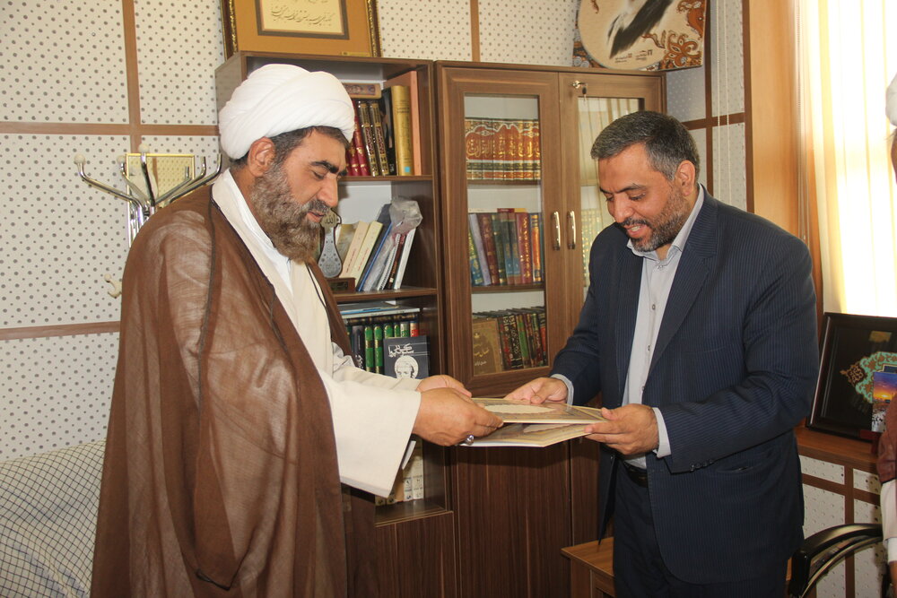 تفاهم نامه همکاری حوزه علمیه و کمیته امداد امام خمینی (ره) قزوین امضا شد