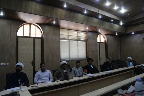 تصاویر/ نشست هم اندیشی مسئولین دارالقرآن های مدارس علمیه خوزستان
