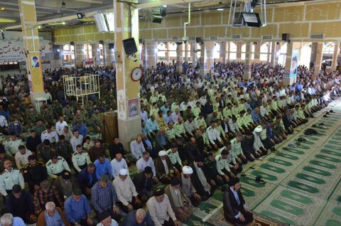 تصاویر اقامه نماز جمعه خرم آباد
