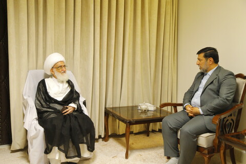 تصاویر / دیدار استاندار قم با آیت الله العظمی نوری همدانی