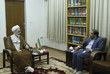 تصاویر/ دیدار معاون وزیر علوم با آیت الله اعرافی