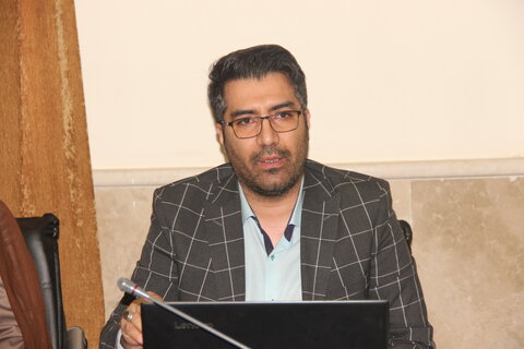 تصاویر / جلسه بررسی وتدوین برنامه پنج ساله مدارس علمیه شهرستانی واستانی با حضور مدیر حوزه علمیه استان قزوین