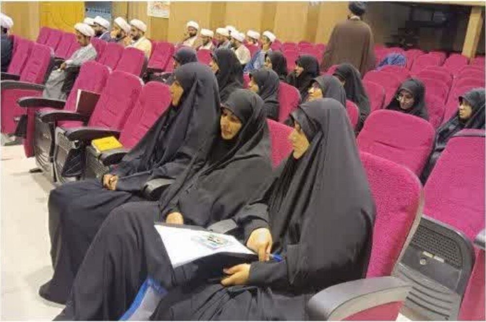 مهارت افزایی طلاب طرح امین و هجرت در بندرلنگه