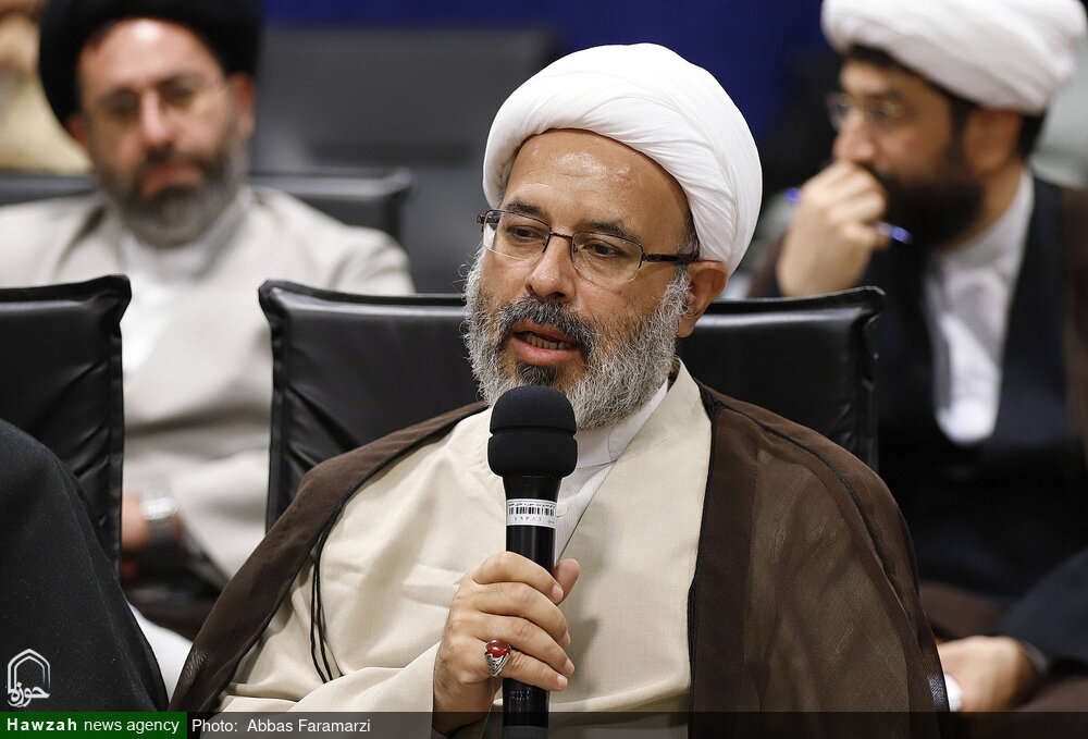 در نشست اساتید برتر حوزه های علمیه با آیت الله اعرافی چه گذشت؟