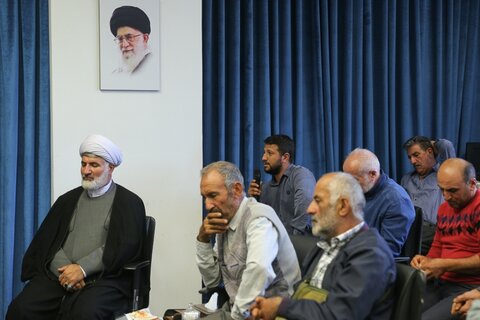 تصاویر / دیدار جمعی از عشایر با نماینده ولی فقیه در استان قزوین