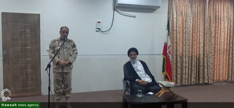 بالصور/ قادة قوات الشرطة ومسؤوليها يلتقون بممثل الولي الفقيه في محافظة خوزستان