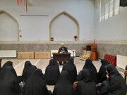 تصاویر/  درس اخلاق خواهران طلبه مدرسه علمیه فاطمیه خرم آباد
