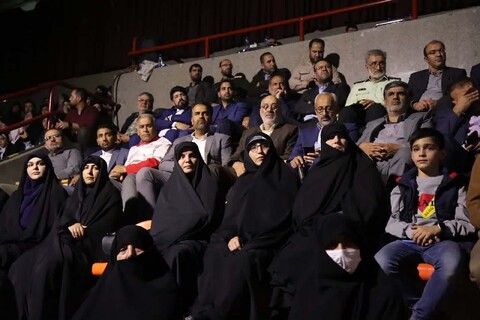 تصاویر / اولین شب از اجلاسیه دومین کنگره ملی هشت هزار شهید استان همدان،